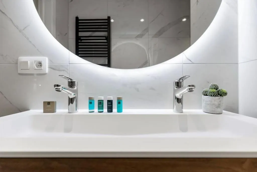 Albane - Modern 2 Slaapkamer Appartement Ostend